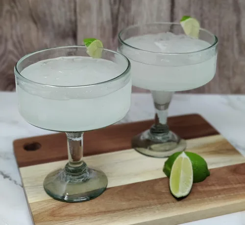 Vista 4 de Dos Sueños Vidrio soplado a mano mexicano – Juego de 4 vasos de margarita natural soplado a mano (16 onzas)