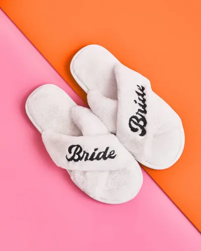 Vista 2 de xo, Fetti Pantuflas de novia, piel blanca, decoraciones de despedida de soltera, sandalias de día de boda, regalo de dama de honor, regalo