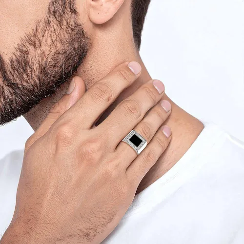 Vista 2 de Anillo de plata de ley 925 para hombre con circonita cúbica y ónix negro