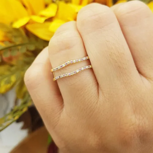 Vista 11 de Dazzlingrock Collection Anillo de protección redondo alternativo de zafiro rosa y diamante blanco para mujer en oro macizo de 10 quilates