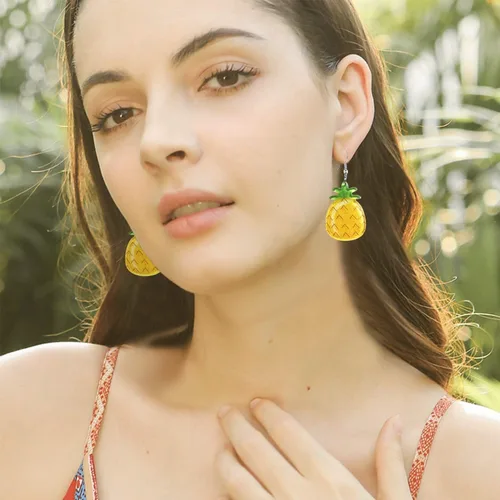 Vista 3 de DAMLENG Juego de 4 pares de aretes colgantes de resina brillante con diseño de frutas, ligeros, bonitos y bohemios, para mujeres y niñas, Resina