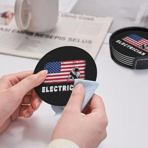 Vista 7 de Juego de 6 posavasos con soporte para electricista con bandera estadounidense, tapete de piel sintética para cocina, bar, mesa, escritorio