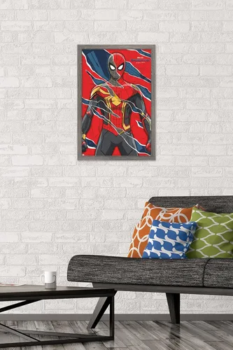 Vista 2 de Trends International Marvel Spider-Man: No Way Home - Póster de pared triturado, 22.4 pulgadas de largo x 14.7 pulgadas, versión enmarcada en madera