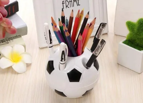 Vista 6 de Soporte creativo para bolígrafo de fútbol de escritorio, diseño de estilo de estilo de fútbol, contenedor de escritorio, organizador de escritorio