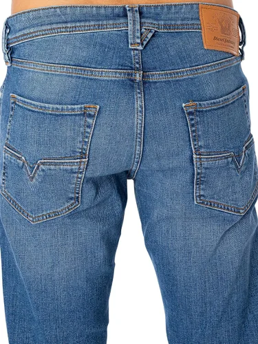 Vista 4 de Diesel Larkee - Jeans regulares para hombre, color azul