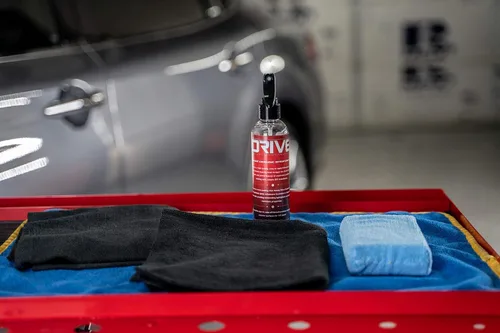 Vista 2 de Drive E-Coat - Spray de cerámica de nivel profesional concentrado para superficie de automóvil, 8 onzas
