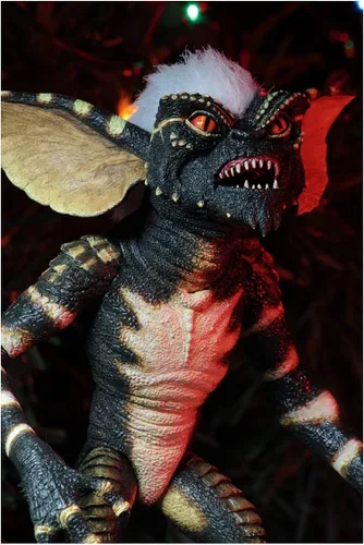Vista 2 de NECA - Gremlins - Figura de acción a escala de 7" - Ultimate Stripe