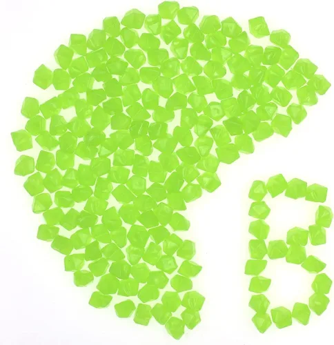 Vista 4 de QTTLLI 200 piedras brillantes de tamaño mini con forma de diamante que brillan en la oscuridad, piedras decorativas para jardín, maceta, pecera