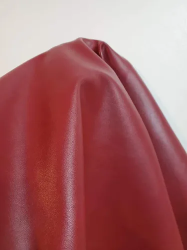 Vista 12 de NAT Leathers™ Cuero sintético sintético suave de piel sintética vegana marrón bellota (aprobado por PETA Vegano) por The Yard Piel sintética