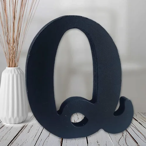 Vista 8 de AOCEAN Letras de madera negra de 6 pulgadas Letras de madera sin terminar para decoración de pared Letras decorativas de pie Rebanadas Tablero