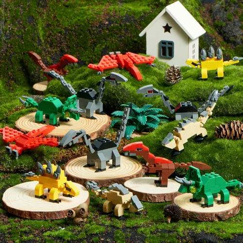 Vista 9 de JOYIN Paquete de 24 tarjetas de San Valentín con bloques de construcción de dinosaurios para regalos, recuerdos de fiesta, premio de intercambio