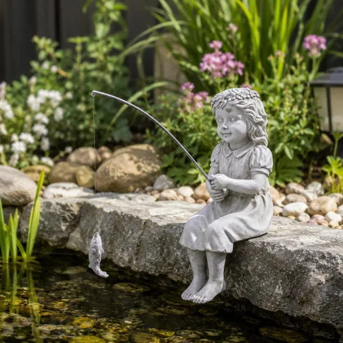 Vista 7 de Goodeco Estatua de jardín de Fishergirl – Pequeño pescador de 11 pulgadas para estanque Koi o cascadas, estatua junto a la piscina con guijarros que