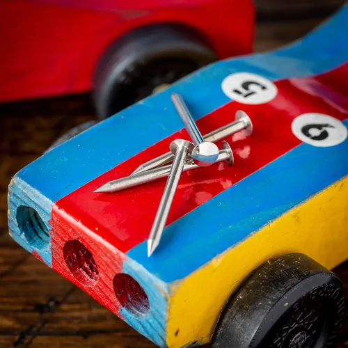 Vista 2 de Ejes mecanizados Pinewood Derby (cuatro, 4)
