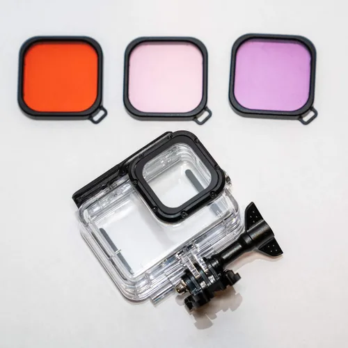 Vista 6 de GoPro HERO13 Filtro rojo: incluye carcasa submarina de 196.9 ft y 3 filtros, vidrio de hierro con corte láser (claridad superior), compatible