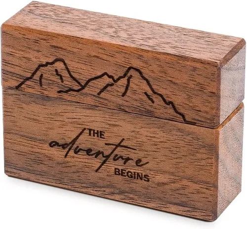 Vista 5 de Caja de anillo de compromiso de madera, pequeña funda plana delgada para propuesta, boda (comienza la aventura)
