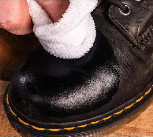 Vista 5 de Angelus Bálsamo de cuero crema para zapatos de 4 onzas – Acondiciona y restaura botas de cuero, muebles, chaquetas, zapatos, bolsos y más, negro