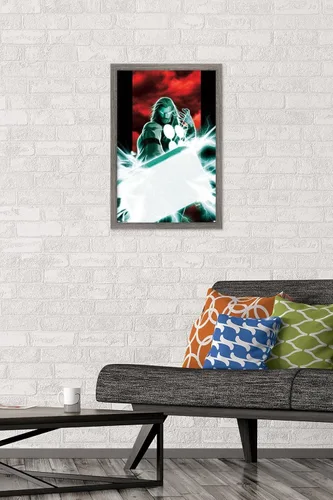 Vista 2 de Trends International Marvel Comics - Póster de pared de Thor - Mjolnir, 14.725 x 22.375 pulgadas, versión enmarcada de madera de granero
