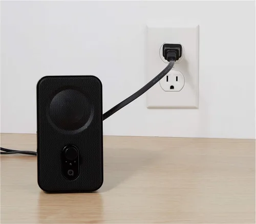 Vista 7 de Amazon Basics Altavoces para computadora de escritorio o portátil, alimentación de CA (versión de EE. UU.), color negro