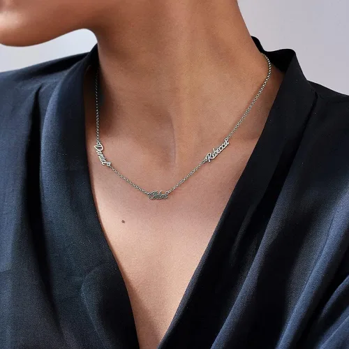 Vista 4 de OakLuna - Collar personalizado con múltiples nombres - Regalo personalizado de cadena familiar - Colgante de nombres de niña - Regalo de joyería