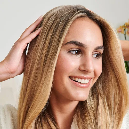 Vista 6 de MONAT Studio One Thermal Protect Styling Shield - Protector térmico para productos de peinado del cabello. Protección térmica para cabello contra