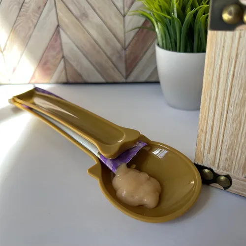 Vista 6 de Dispensador de golosinas para gatos, exprimidor de golosinas húmedas para puré y galletas, verde