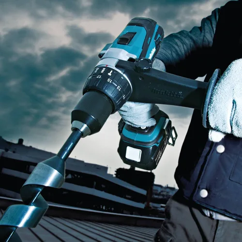 Vista 4 de Makita XPH03MB 18V LXT® Kit de taladro de martillo inalámbrico de iones de litio de 1/2" (4.0Ah)