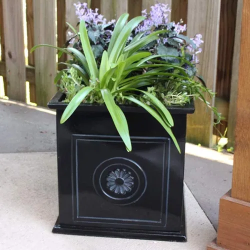 Vista 3 de Southern Patio CMX-042426 Colony - Maceta cuadrada de resina de cerámica para interiores y exteriores, maceta para flores, hierbas, verduras y Negro