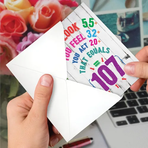 Vista 6 de NobleWorks Divertida tarjeta de felicitación de cumpleaños número 107 con sobre de 5 x 7 pulgadas (1 tarjeta) ecuación de edad - 107 C10609MBG
