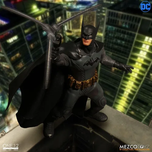 Vista 5 de Mezco Toys One:12 Collective: DC Ascending Knight Batman Figura de acción