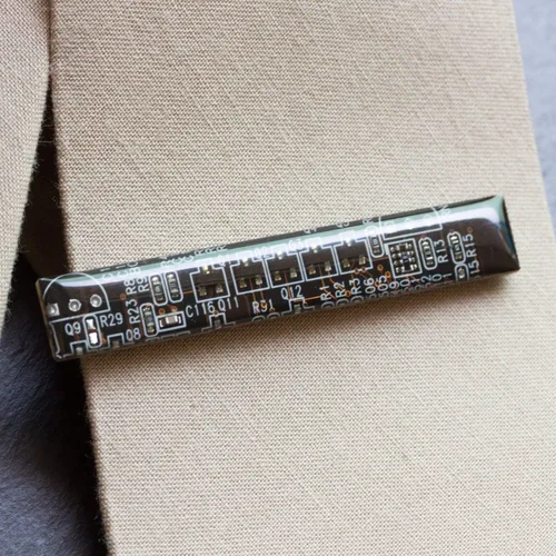 Vista 15 de Clip de corbata para placa de circuito, regalo único para geek de la computadora