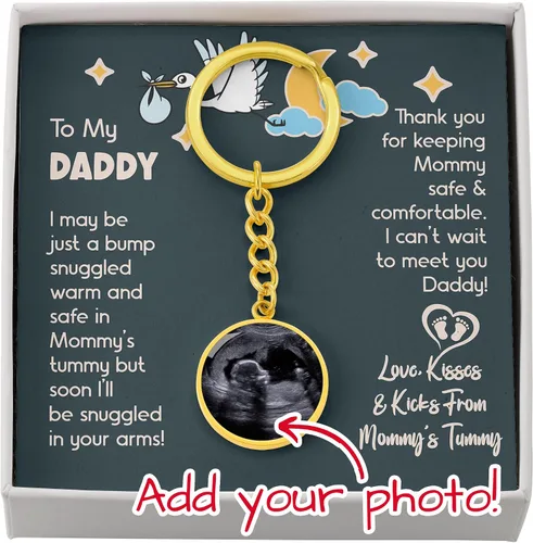 Vista 2 de Baby Bump Daddy To Be - Regalo de joyería, tarjeta de mensaje para el día del padre por primera vez con llavero circular, llavero para bebé recién