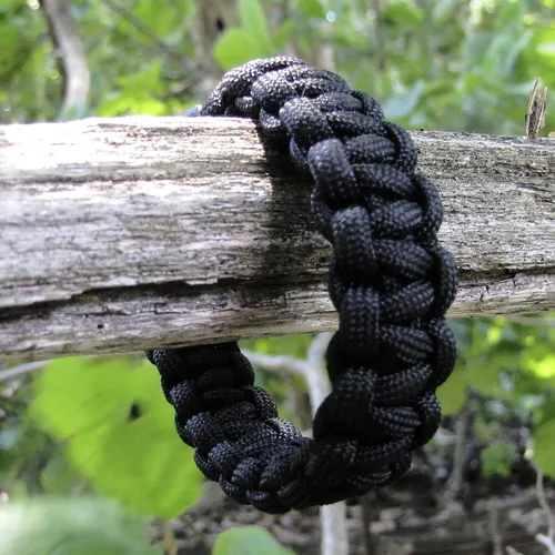 Vista 8 de SanWay - pulsera de supervivencia con silbato multifunción, con Paracord., Multicolor, Bhchpcd-blk