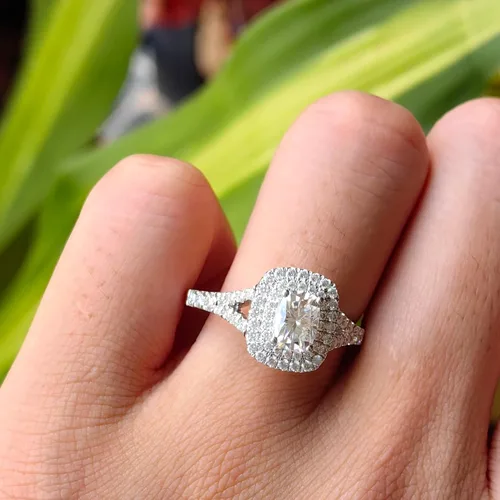 Vista 5 de DovEggs Anillo de compromiso con halo de moissanita y halo de moissanita de color H-I de plata de ley de 1 ct de 0.197 x 0.276in para mujer, Para