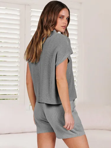 Vista 4 de ANRABESS Conjunto de dos piezas para mujer, suéter corto, suéter y pantalones cortos, conjunto de ropa de descanso