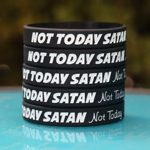 Vista 2 de Juego de pulseras de silicona Not Today Satan (de 2 a 100 bandas)