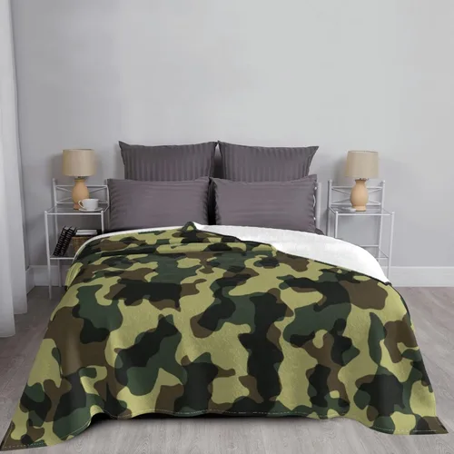 Vista 6 de Manta de franela de 50 x 40 pulgadas, manta de forro polar de camuflaje suave y cómoda con pompones para exteriores e interiores