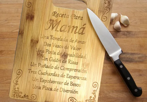 Vista 3 de Receta Para Mama Recipe Mom (Español) Tabla de cortar de bambú grabada con láser - Regalos para él, para ella, para niños, para niñas, para marido