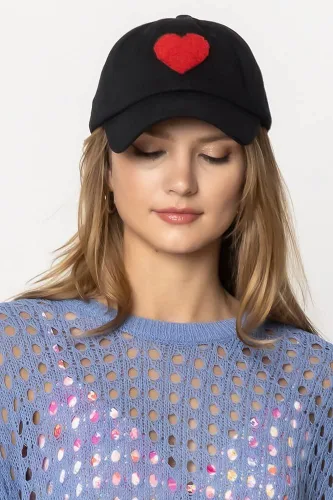 Vista 3 de ScarvesMe Gorra de béisbol envejecida con apliques de corazón para mujer