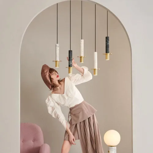 Vista 2 de Modernas luces colgantes LED cálidas, lámpara colgante industrial de cobre completo, lámpara colgante de cobre completo, lámpara de araña de mármol
