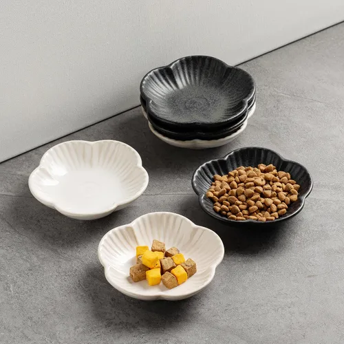Vista 6 de Mecaikru Tazones de comida para gatos, platos de cerámica para gatos, plato para comida, agua y aperitivos, 4.72 pulgadas, uso en interiores