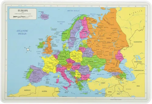 Vista 3 de Painless Learning Manteles individuales educativos para niños, juego de mapas laminados del mundo y Europa, de dos caras, carpeta de 3 anillas