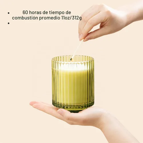 Vista 5 de LA JOLIE MUSE Starlit - Velas perfumadas de pino de abeto para el hogar Abeto dorado iluminado por estrellas
