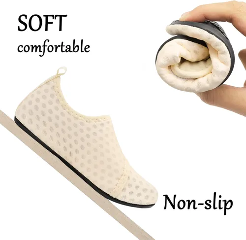 Vista 5 de Scurtain - Zapatos acuáticos para niños, calcetines acuáticos de secado rápido con sensación de pies descalzos para niños, niñas y bebés con suela