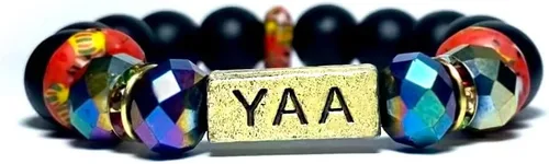 Vista 45 de Pulseras africanas tradicionales con nombre nacido en el día para mujeres de Ghana, materiales naturales, ajuste cómodo y holgado