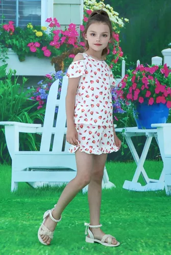 Vista 4 de Conjunto de camiseta sin mangas y shorts para niñas, ropa para verano, set de 2 piezas, 2 a 7 años