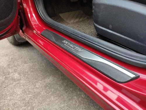 Vista 10 de Accesorios para automóvil Protector de umbral de puerta, para Mazda 3, 6, CX-30, CX-5, placa de protección de umbral de protección contra rozaduras