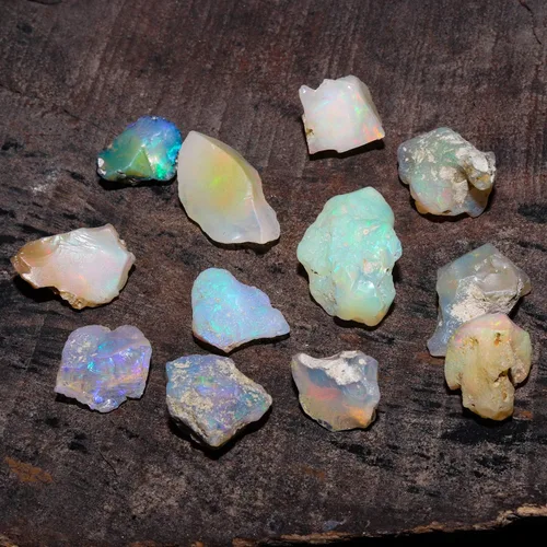 Vista 4 de Piedra natural de ópalo etíope crudo, cristal áspero piedra natal de octubre para hacer joyas, suministros de cristal para bricolaje, piedras
