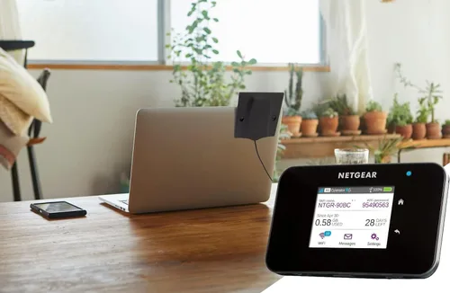 Vista 5 de NETGEAR Antena omnidireccional MIMO (6000451) - Mejora el rendimiento de las antenas internas, compatible con enrutadores de punto de acceso M5