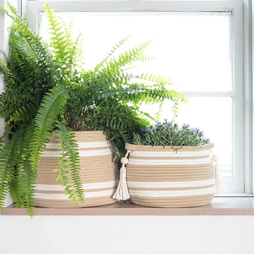 Vista 3 de Cestas tejidas para plantas de interior (juego de 2) – Macetas bohemias para decoración del hogar