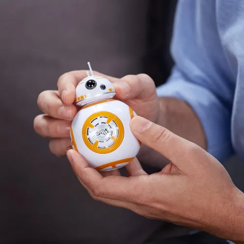 Vista 2 de Juego Bop It! Edición Star Wars BB-8, Regalos para Niños, Juegos Electrónicos para Niños de 8 años en adelante (Exclusivo de Amazon)